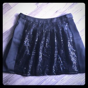 Short sequin skirt
